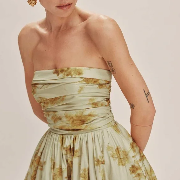 Reformation Kastoria Dress - Golden Hour - Picture 4 of 7